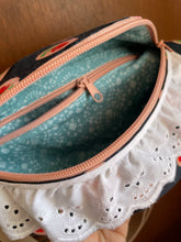 Load image into Gallery viewer, Women’s Cameo Rose Blaire bag