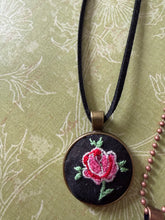 Load image into Gallery viewer, Vintage Linen Floral Rose Necklace Or Choker