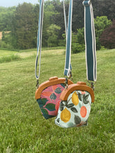 Load image into Gallery viewer, Wooden Handle floral/butterfly clutch