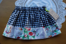 Load image into Gallery viewer, Flippity Skirt Size 3 Gingham and floral