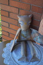 Load image into Gallery viewer, Atlas Owl Linen Doll