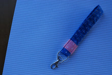 Load image into Gallery viewer, Blue Flower Key Fob