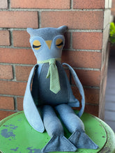 Load image into Gallery viewer, Xavier Owl