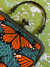 Load image into Gallery viewer, Monarch Handled Clutch Bag