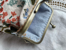 Load image into Gallery viewer, Floral Canvas Coin Purse