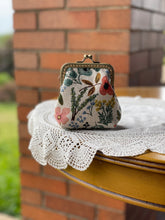 Load image into Gallery viewer, Floral Canvas Coin Purse