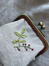 Load image into Gallery viewer, Hand Stitched Floral Coin purse