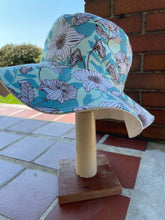 Load image into Gallery viewer, Miami Sun Hat Floral Reversible women’s size Medium