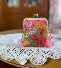 Load image into Gallery viewer, Floral Bouquet Coin Purse