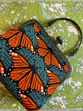 Load image into Gallery viewer, Monarch Handled Clutch Bag