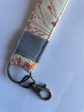 Load image into Gallery viewer, Spring Floral Key Fob