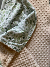 Load image into Gallery viewer, Flannel green leaves and blush pink minky blanket
