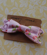 Load image into Gallery viewer, Mini Pink Floral Tess Bow Clip
