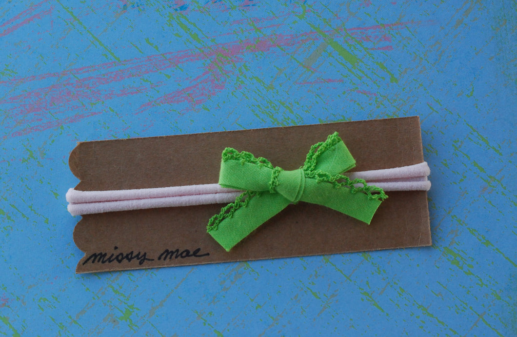 Green crochet edge bias tape bow headband-green/pink
