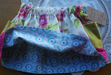 Load image into Gallery viewer, Flippity Skirt Size 3 Floral with Linen pockets/Floral
