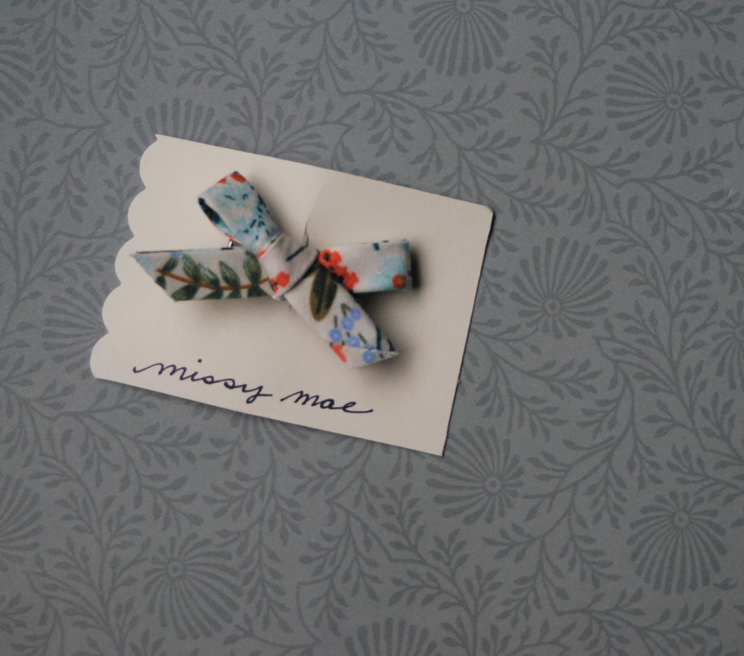 Bia Tape Bow Clip in Herb Garden in Natural by Rifle Paper Co. Fabric