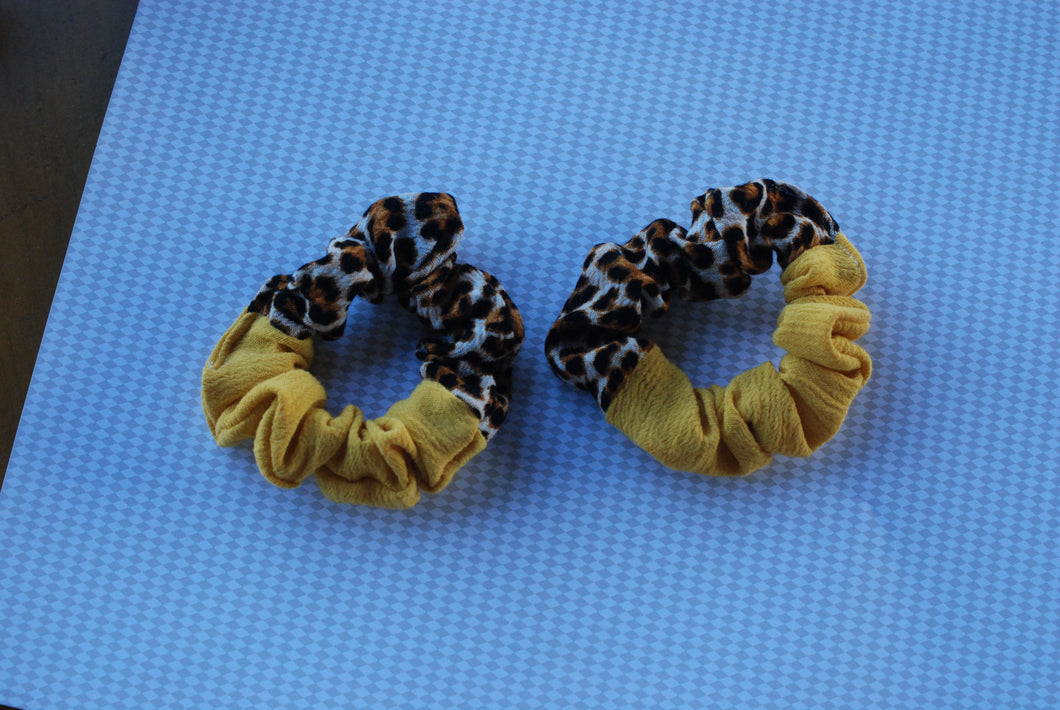 3'' Cheetah/ Mustard Scrunchie