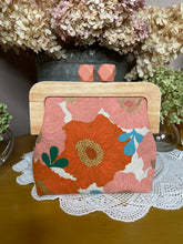 Load image into Gallery viewer, Wooden Frame Floral Clutch
