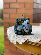 Load image into Gallery viewer, Blue Floral Coin Purse
