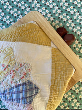 Load image into Gallery viewer, Vintage Quilt Wooden Handle Clutch
