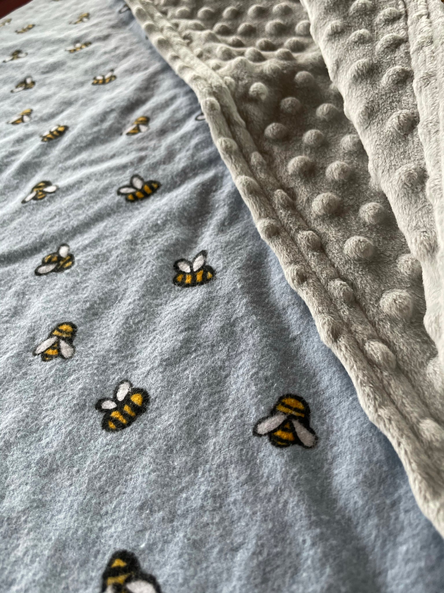 Bumblebee Flannel and Minky Blanket – missy mae tutus
