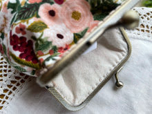 Load image into Gallery viewer, Pink Rose Floral Coin Purse
