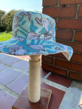 Load image into Gallery viewer, Miami Sun Hat Floral size 12-24
