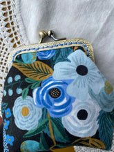 Load image into Gallery viewer, Blue Floral Coin Purse
